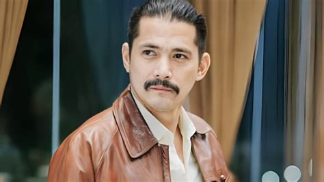 robin padilla titi|Robinhood Padilla's manhood accidentally makes an appearance.